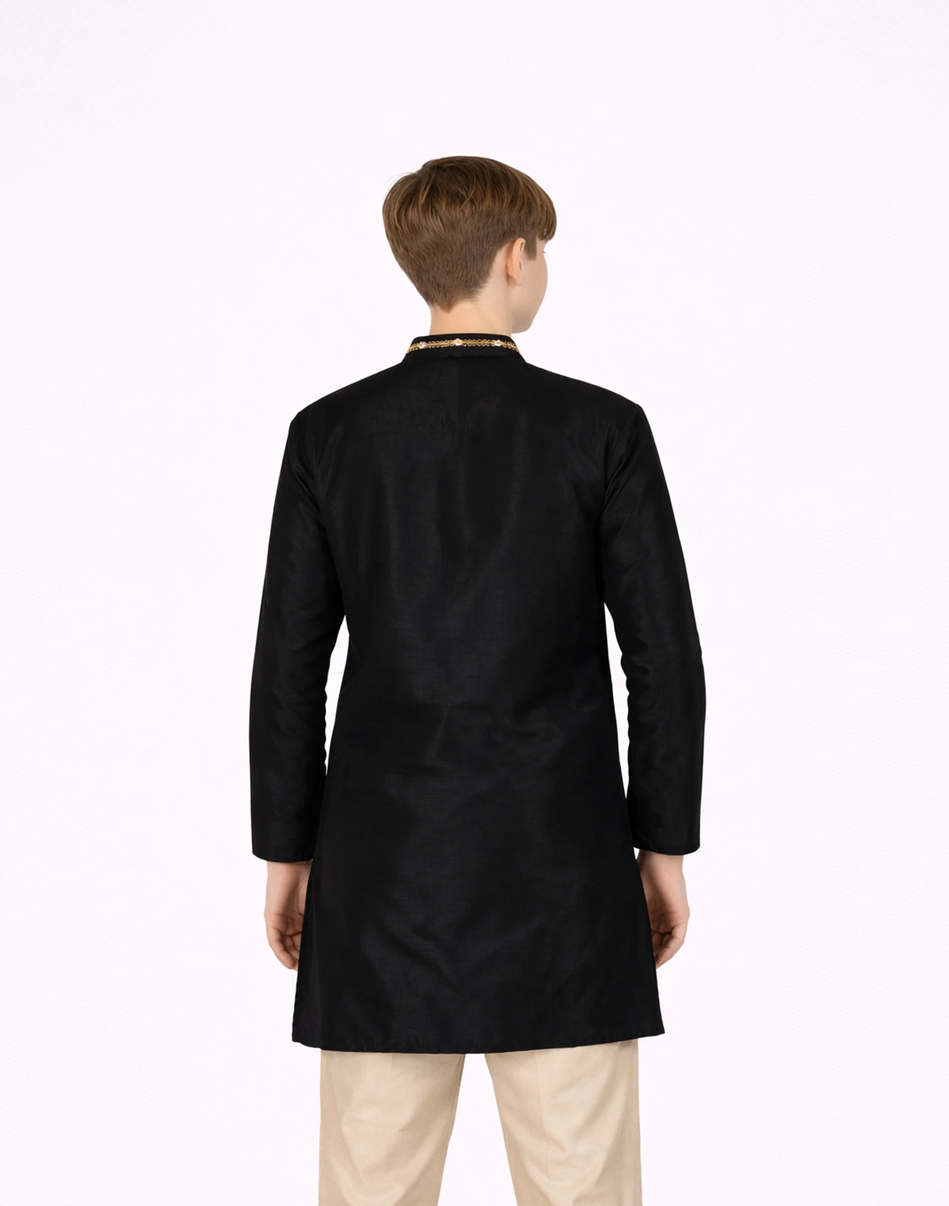 Maurya Vastra Black Raw Silk Embroidered Kurta (2)