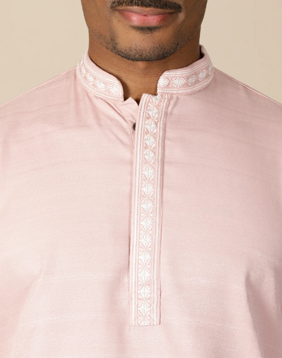 Maurya Vastra Blush Pink Embroidered Kurta (5)